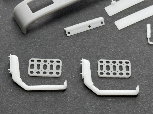 Stoßstange Einfach (Variante 3) mit Nebellicht Stoßstange Einfach (Variante 3) mit Nebellicht